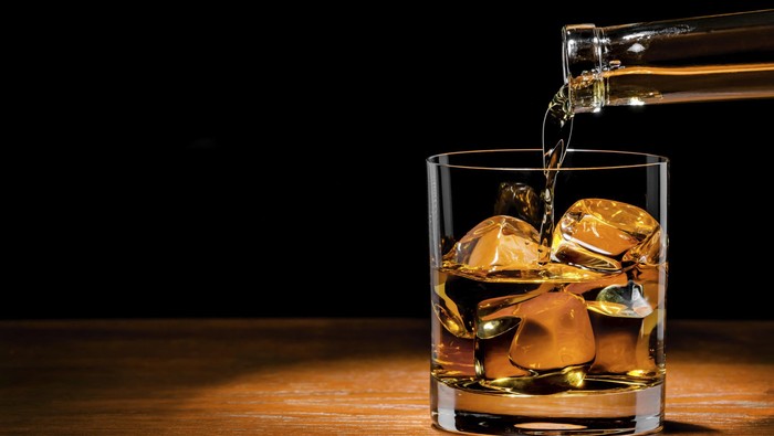 Baleg DPR Mulai Bahas RUU Larangan Minuman Beralkohol