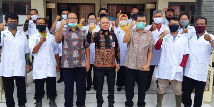 pelepasan tenaga medis