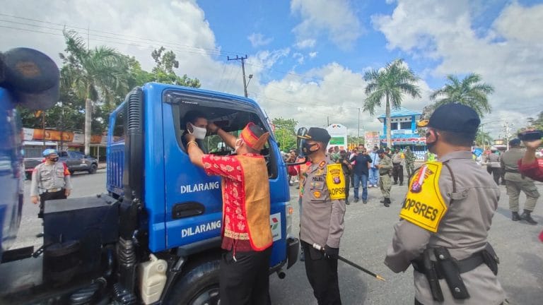 sepuluh