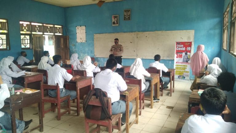 sosialisasi ke sekolah SMA